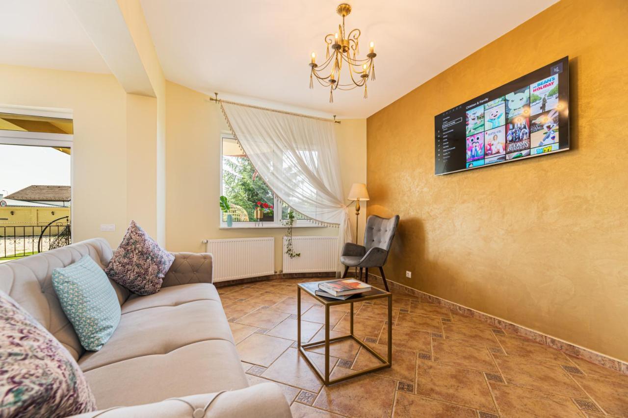 Orchard Villa Brasov Exterior photo