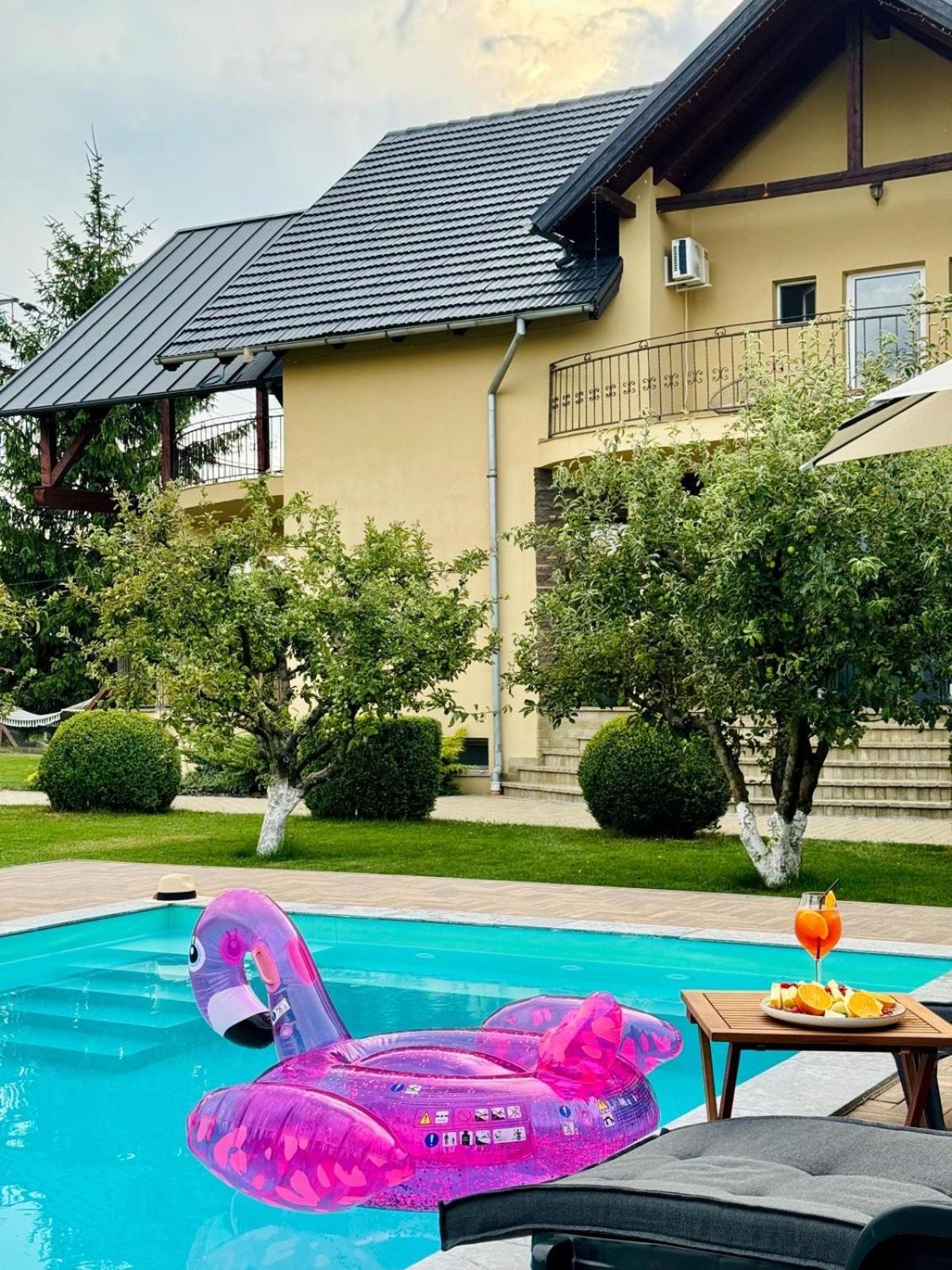 Orchard Villa Brasov Exterior photo