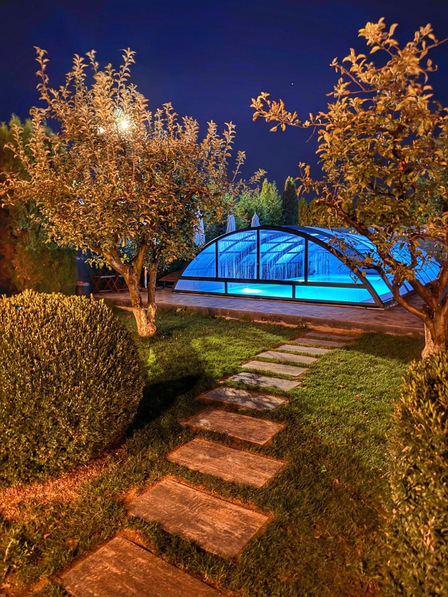 Orchard Villa Brasov Exterior photo