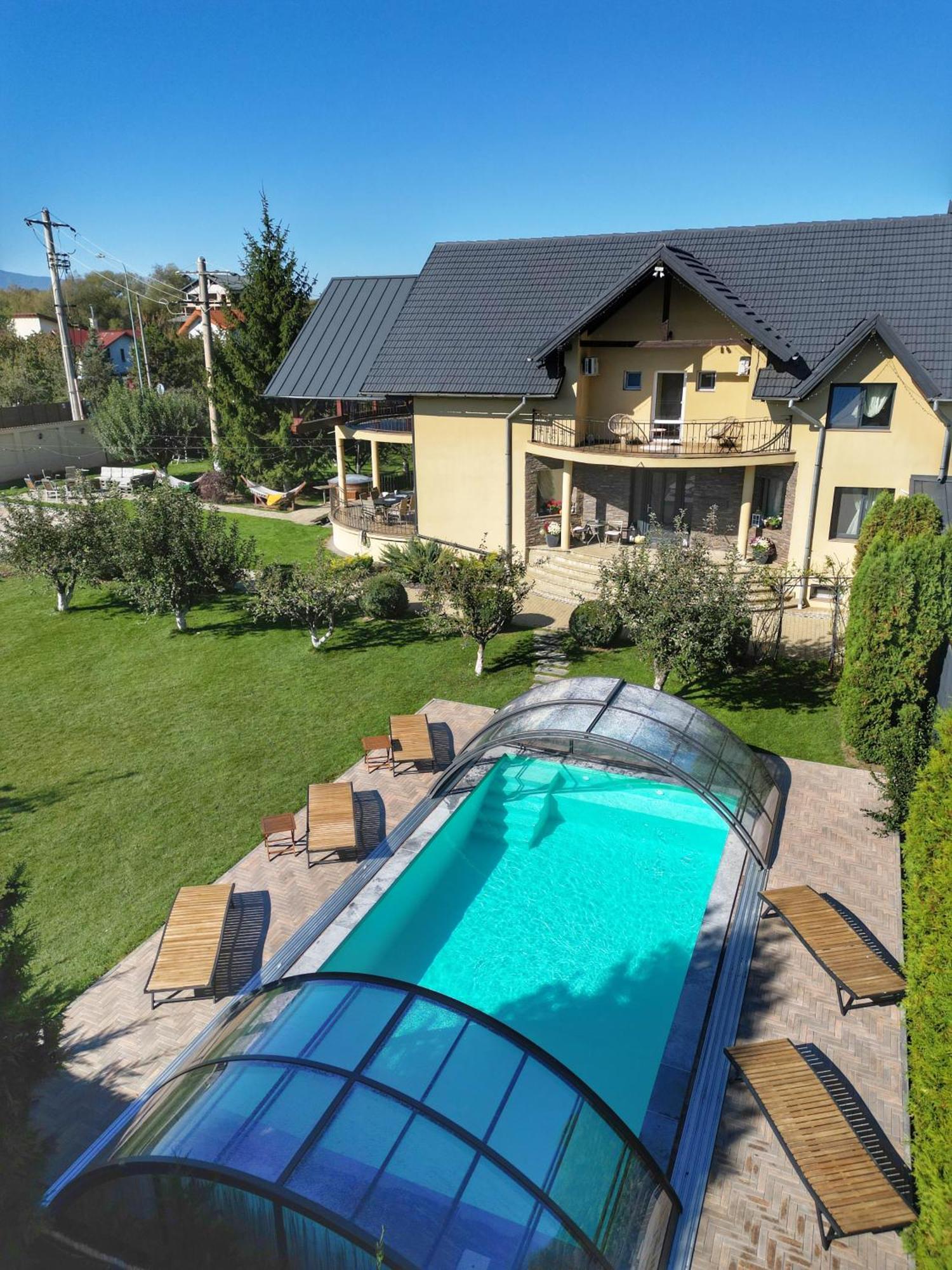 Orchard Villa Brasov Exterior photo